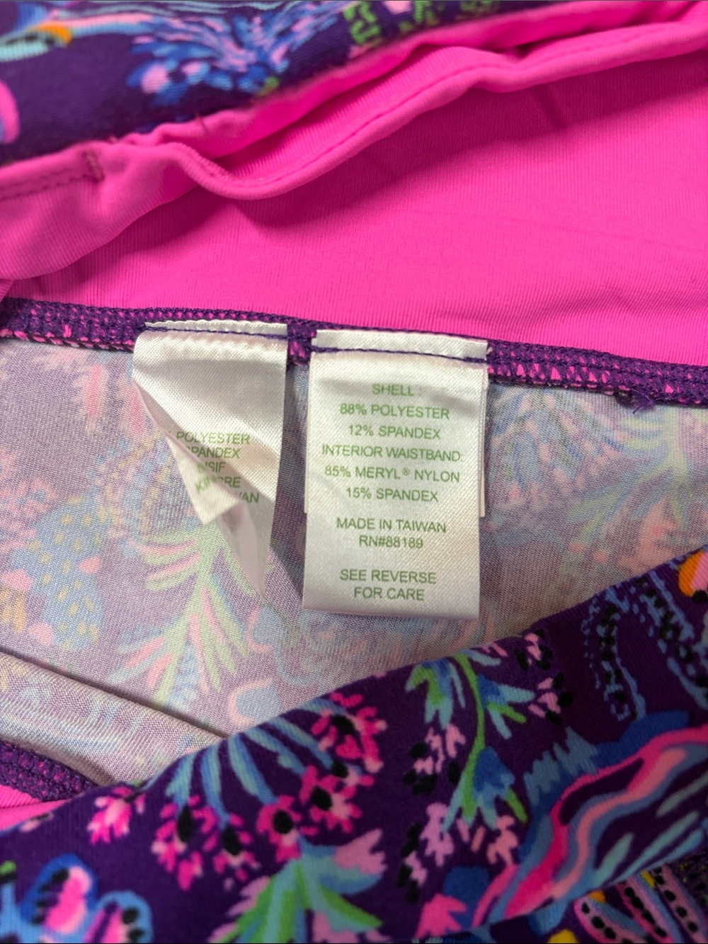 Lilly Pulitzer Luxletic Purple Floral-Print Leggings. NWOT - Picture 3 of 6